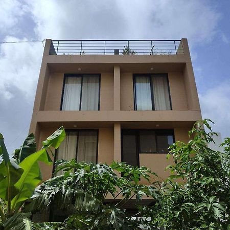 Rising Dust Villa Lonavala Luaran gambar